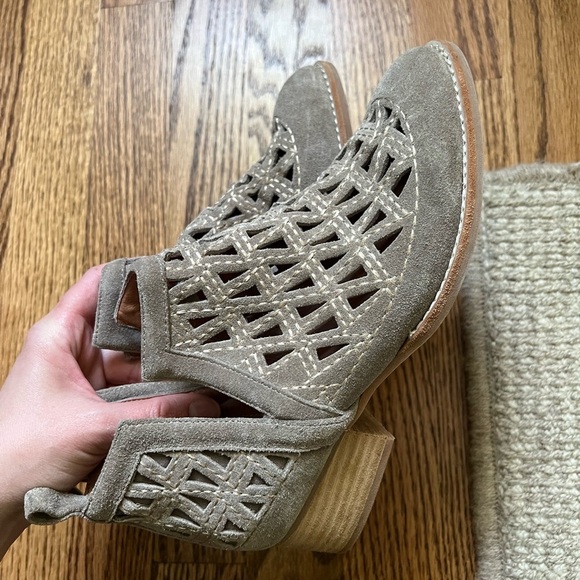 Jeffrey Campbell Spencer Shoeboot Sz. 6 - Picture 7 of 8